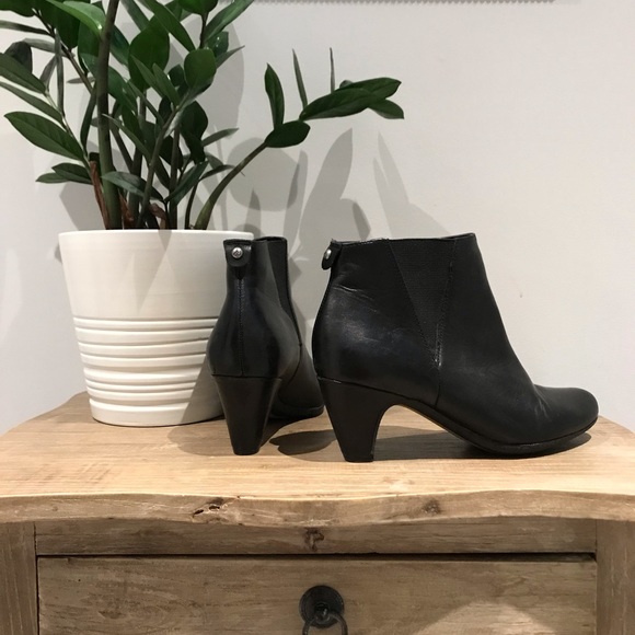 π€ Sam Edelman leather ankle boots - Picture 2 of 8